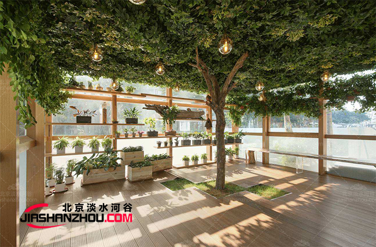 即使不那么愛(ài)樹(shù)木的人也會(huì)為如此精湛的仿真樹(shù)工藝驚嘆