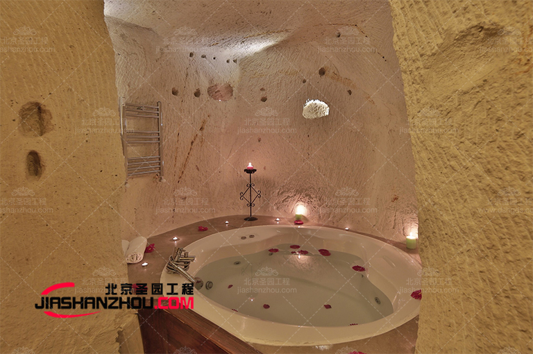 廣西桂林復古中式山洞酒店衛(wèi)浴設計