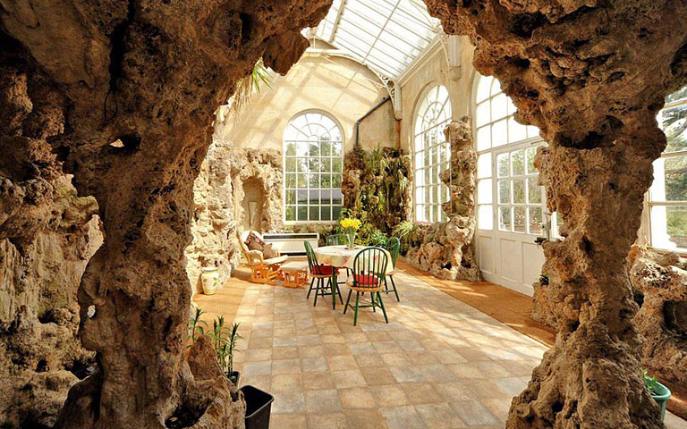 北京廠家的現(xiàn)代仿古巖洞主題客棧設(shè)計(jì)制作指南