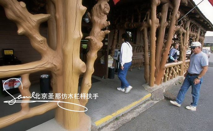 jimeng-2025-06-25-4459-正在施工制作的旅游區樓梯室外安全圍欄設計制作過程，美工正在施工制作，先用鋼筋焊接....jpeg