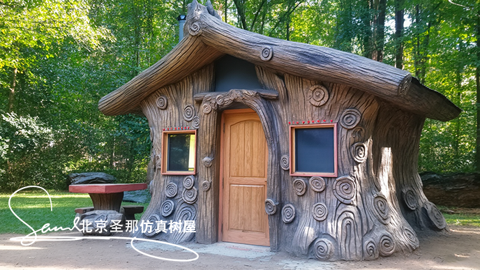 1761013126530346.png 16x9_水泥塑石仿木屋_外觀高度模仿樹樁_有著逼真的年輪紋理和樹皮形態_ (20).png